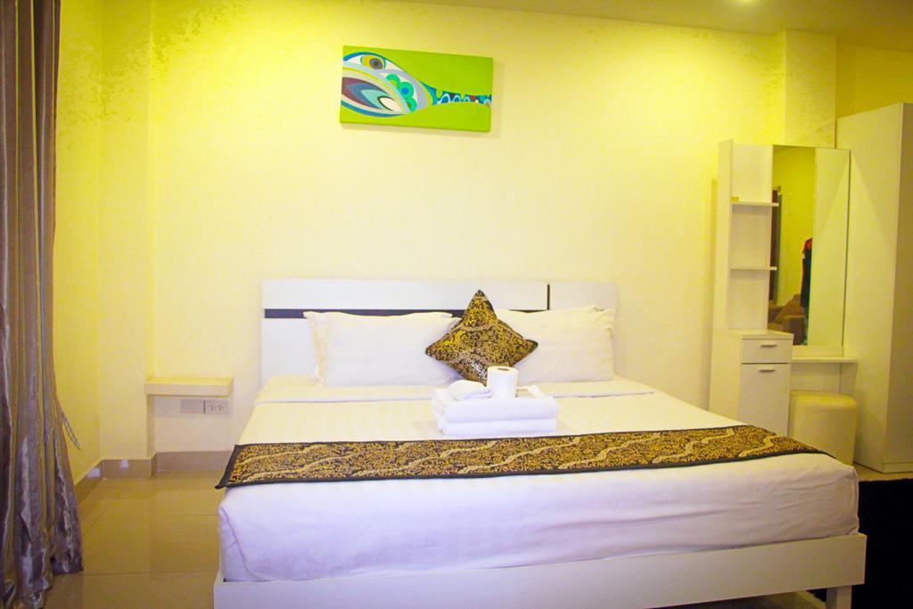 Royal Q & D Suites Pattaya Exterior photo