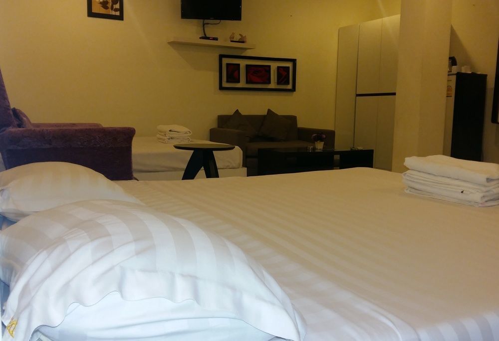 Royal Q & D Suites Pattaya Exterior photo