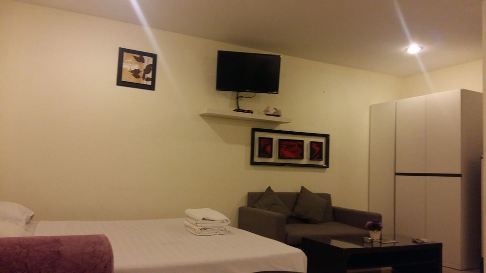 Royal Q & D Suites Pattaya Exterior photo